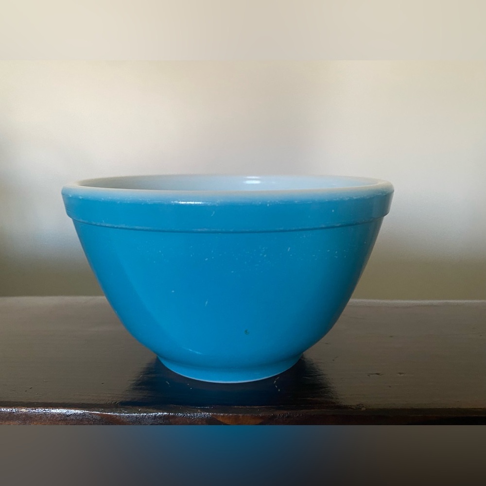 Vintage Vibrant Blue Pyrex Mixing Bowl